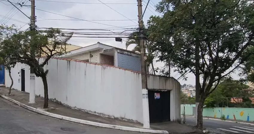 Atraente casa de vila para venda em Parque Jabaquara com 5 quartos, sendo 1 suíte , 261m²