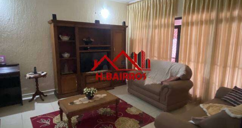 Casa com 03 Dormitórios à Venda - Bosque dos Eucaliptos - SJCampos