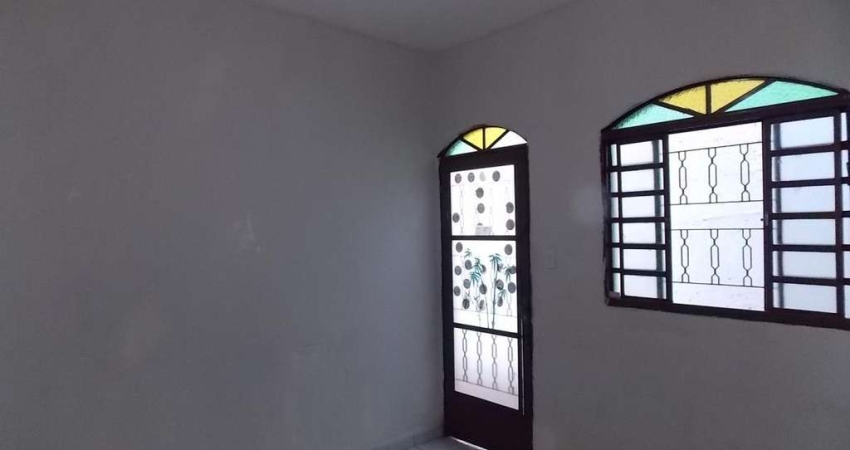 Casa para Venda em Contagem, Eldorado, 3 dormitórios, 1 banheiro, 6 vagas