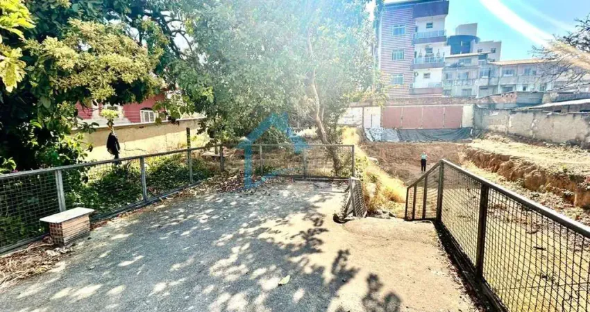 Terreno à venda na Rua Palermo, Santa Cruz Industrial, Contagem