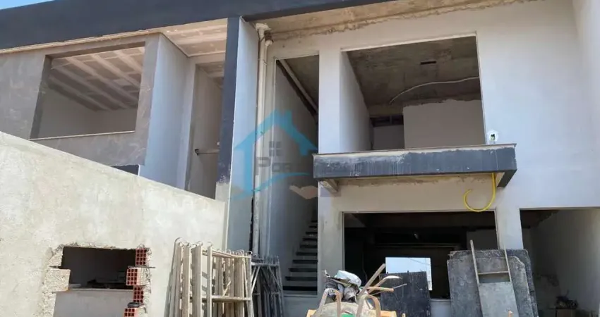 Casa Geminada para Venda em Contagem, Europa, 3 dormitórios, 1 suíte, 4 banheiros, 3 vagas
