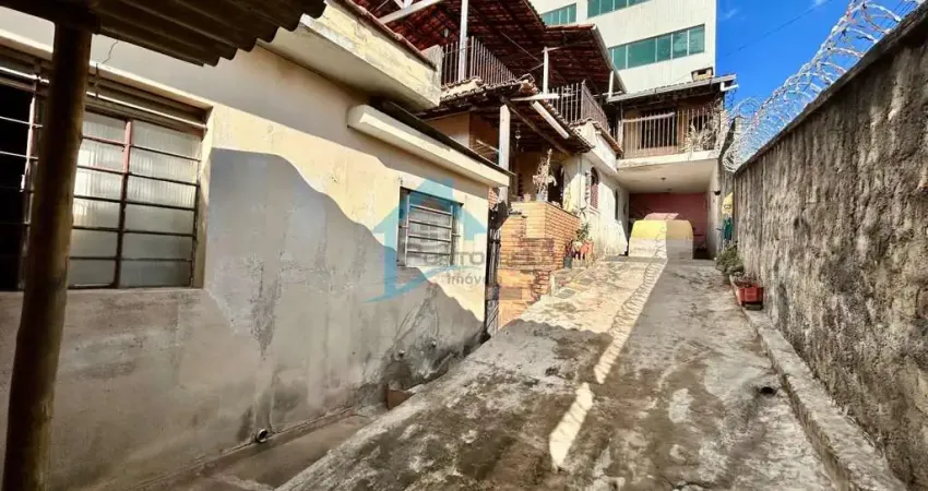 Casa para Venda em Contagem, Eldorado, 5 dormitórios, 3 banheiros, 6 vagas