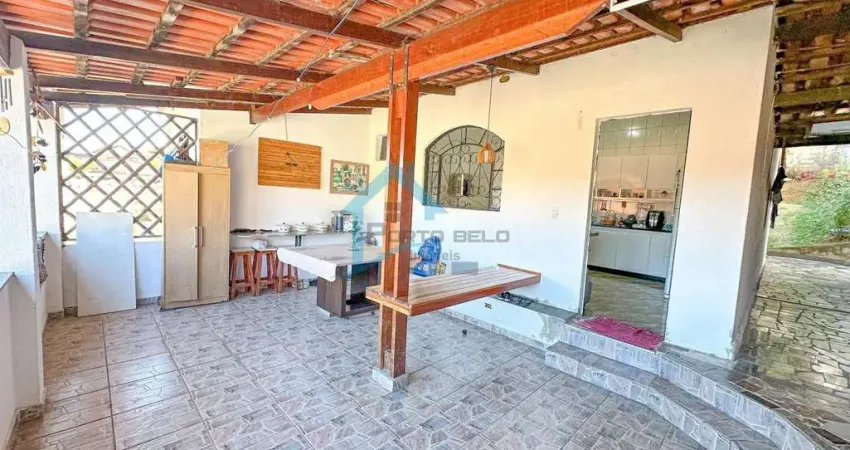 Casa para Venda em Contagem, Santa Luzia, 3 dormitórios, 1 banheiro, 3 vagas