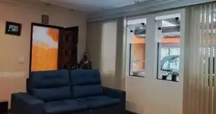 Sobrado à Venda no Jardim Jamaica – 3 Quartos, Suíte, 2 Vagas – 154m²