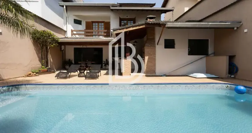 Sobrado à venda no parque dos pássaros: 3 suítes, piscina e 4 vagas