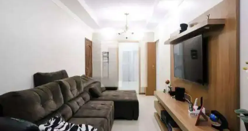 Apartamento Térreo à Venda com Quintal no Santa Maria, 114m²