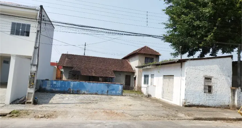 Casa com 4 quartos à venda na Rua Rocha Pombo, 834, Iririú, Joinville