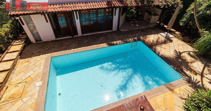 Vendo Casa em Alto de Pinheiros, 4 dorms, 4 vagas, 558m², R. Japiaçóia, 345
