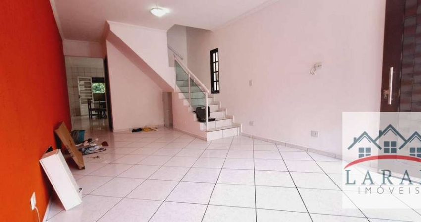 Sobrado com 3 dormitórios para alugar, 130 m² por R$ 3.200,00/mês - Jardim Caiapiá - Cotia/SP