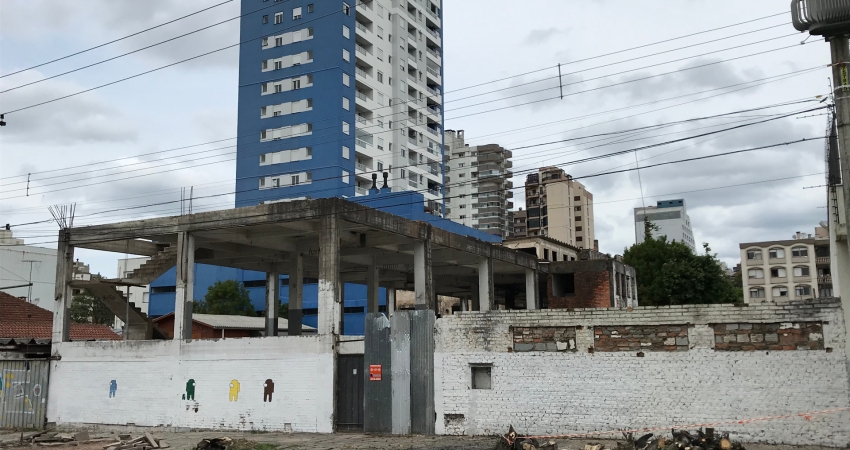 Terreno à venda na Rua Ernesto Alves, 1001, São Pelegrino, Caxias do Sul