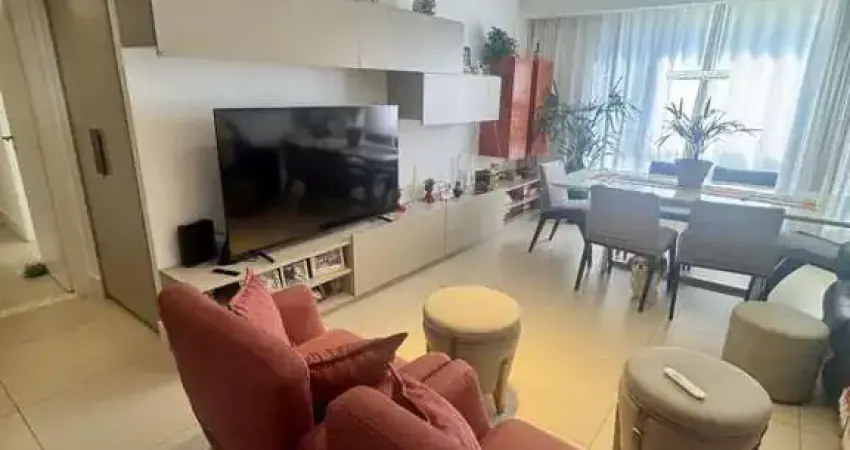 Apartamento para Venda em Salvador, Pituba, 3 dormitórios, 3 suítes, 2 banheiros, 2 vagas