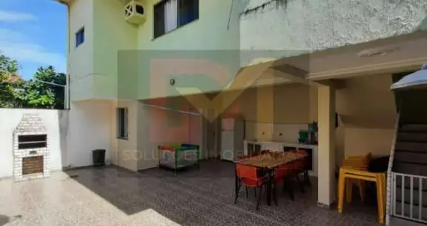 Casa Para Vender com 3 quartos 1 suítes no bairro Aeroporto, Aracaju-SE.