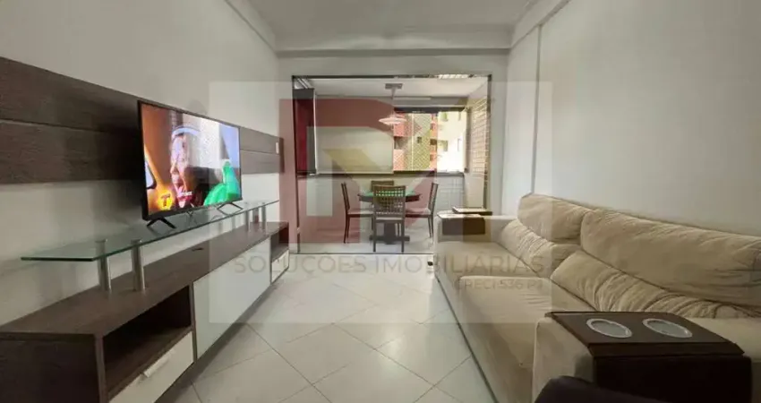 Apartamento Para Vender com 4 quartos 2 suítes no bairro Atalaia em Aracaju / Condomínio Célia Fonseca.