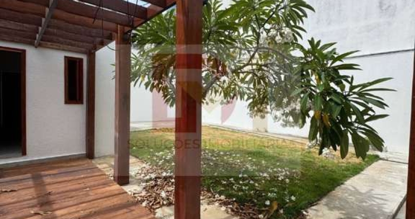 Casa Para Vender com 2 suítes no bairro Atalaia em Aracaju.