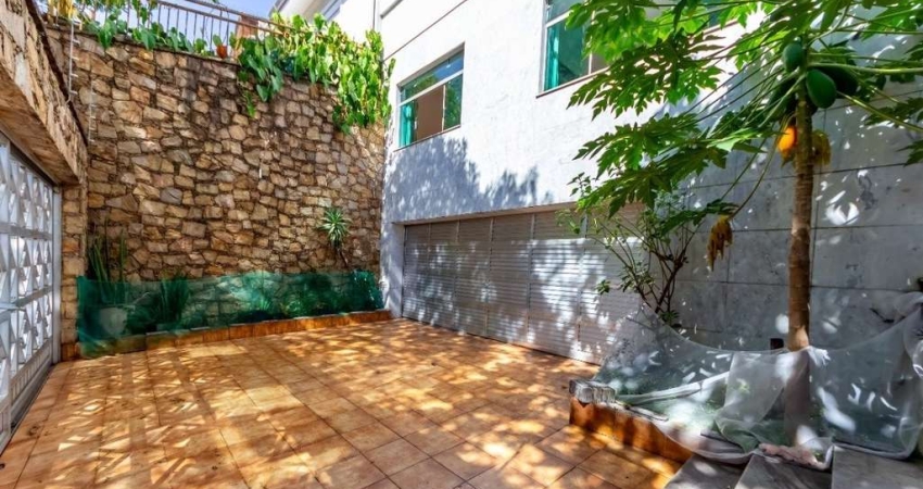 Casa com 3 quartos à venda na Rua Manoel Carneiro Silva, 178, Bosque da Saúde, São Paulo