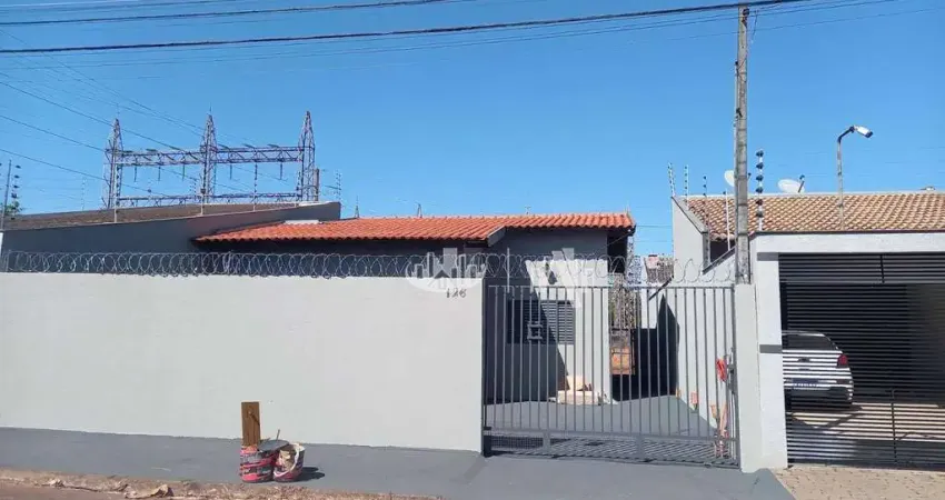 Casa com 3 dormitórios à venda, 80 m² por R$ 290.000,00 - Jardim Pioneiros - Londrina/PR