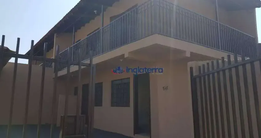 Casa com 2 quartos para alugar, 80 m² por R$ 1.200/mês - Aquilles Sthengel - Londrina/PR