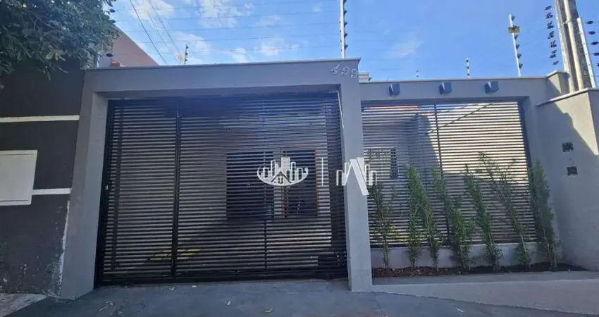 Casa com 3 quartos para alugar, 120 m² por R$ 3.500/mês - Jardim Burle Marx - Londrina/PR