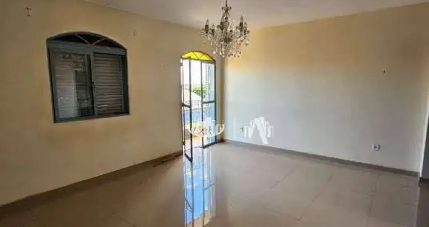 Sobreloja com 3 quartos para alugar, 200 m² por R$ 2.300/mês - Leonor - Londrina/PR