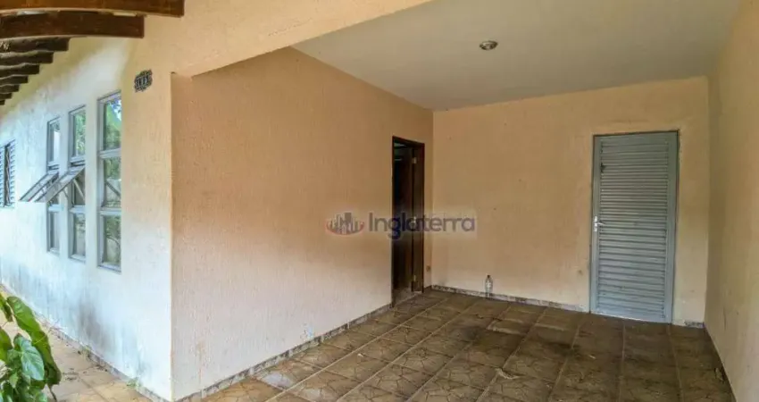 Casa com 2 quartos para alugar, 80 m² por R$ 1.500/mês - Residencial José B Almeida - Londrina/PR