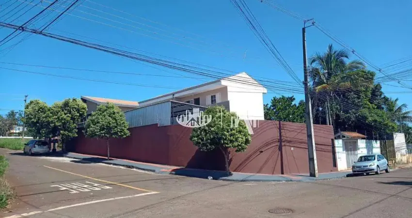Casa com 7 dormitórios à venda, 245 m² por R$ 1.050.000,00 - Portal de Versalhes 1 - Londrina/PR