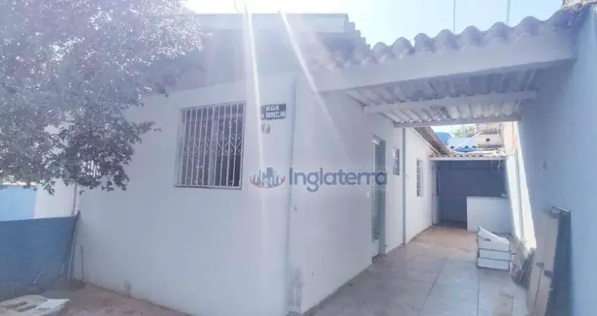 Casa com 3 quartos para alugar, 80 m² por R$ 1.050/mês - Interlagos - Londrina/PR