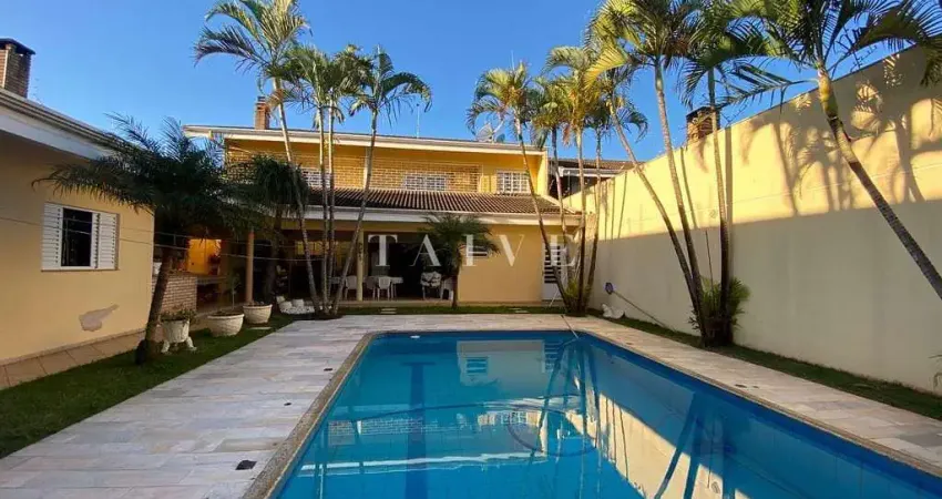 Sobrado à venda, 574m² úteis, 4 suítes com banheira e sacada, piscina, sauna,  estuda permuta- Jard