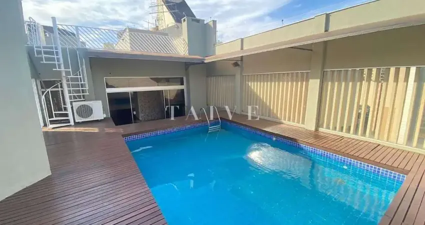 Cobertura Penthouse à venda, 467m² de área útil, 4 dormitórios sendo 2 suítes, 4 banheiros, Centro