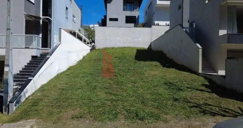 Terreno em condomínio fechado à venda na Avenida Expedicionário José Barca, 43, Fazenda Rodeio, Mogi das Cruzes
