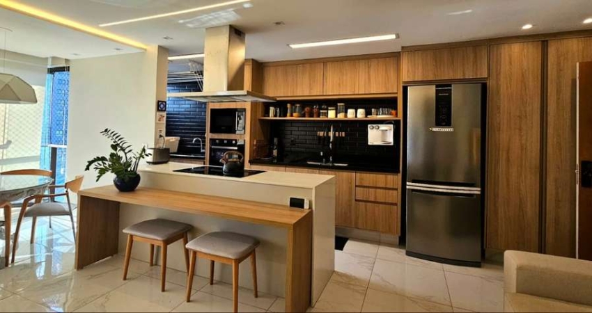 Blue Ocean - Jaguaribe, 68m², 2 Quartos, Nascente, Vista Mar, Armários, 2 Vagas