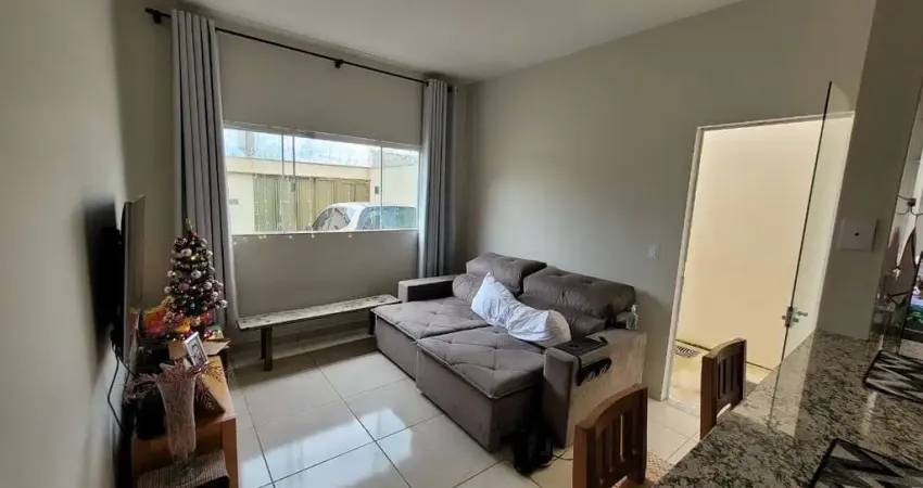 Casa com 2 quartos à venda no Jardim Holanda, Uberlândia 