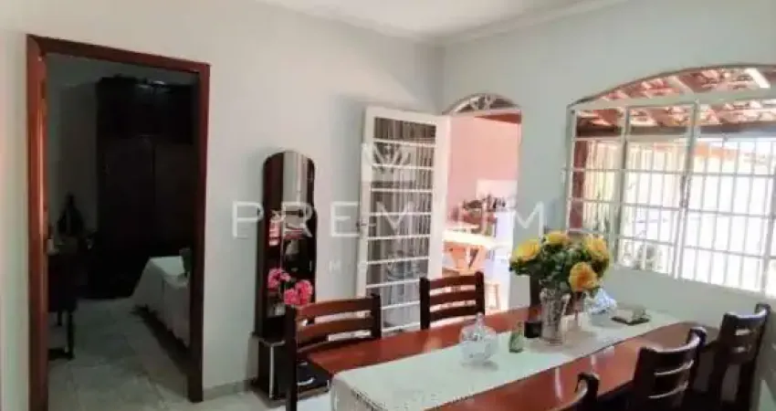 Casa com 3 quartos à venda no Santa Rosa, Uberlândia 
