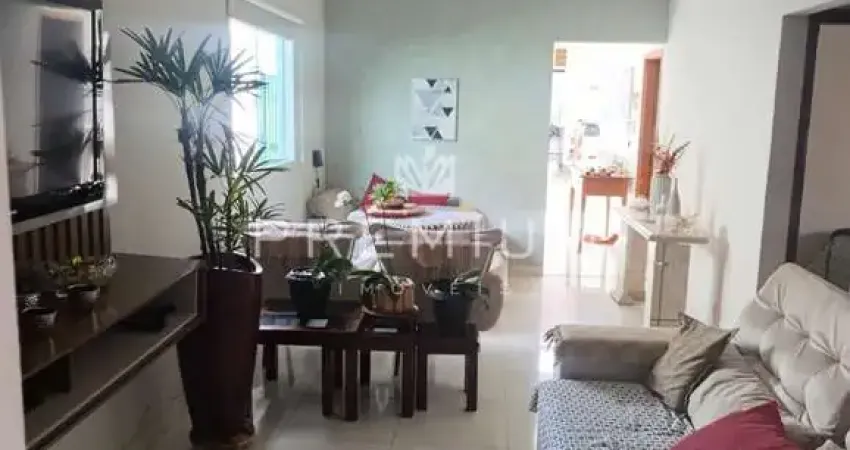 Casa com 3 quartos à venda no Pacaembu, Uberlândia