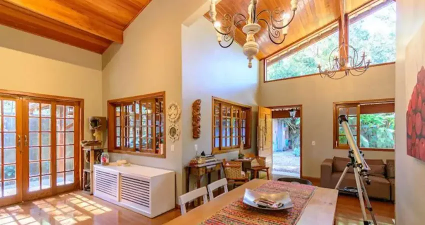 Casa para venda em granja viana com 4 quartos, sendo 2 suítes , 350m²