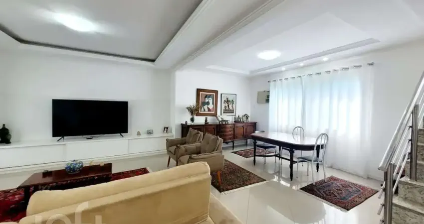 Casa em condomínio fechado com 4 quartos à venda na Jornalista Luiz Eduardo Lobo, 241, Vargem Pequena, Rio de Janeiro