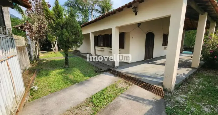 Casa com 3 quartos à venda na Rua Cinquenta e Três, Jaconé (Sampaio Correia), Saquarema