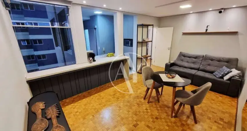 Apartamento 2 Quartos Reformado e com Projetor à Venda na Vila Itapura, Campinas/SP