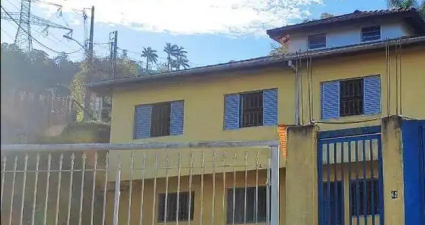 Casa com 2 dormitórios para alugar, 140 m² por r$ 2.500,00/mês - mirante do arujá - arujá/sp