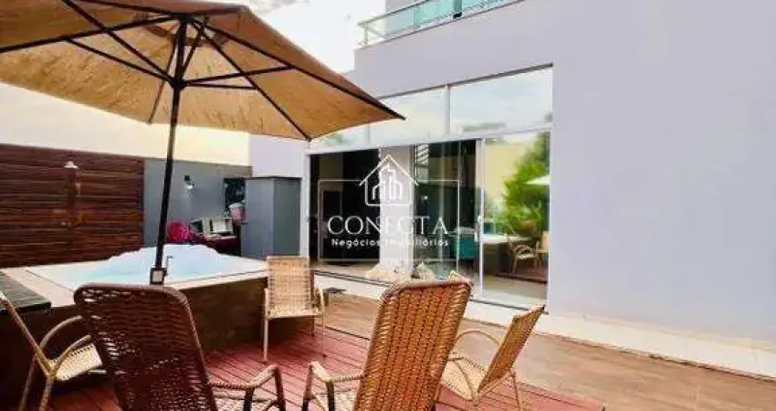 Casa estilo sobrado no condomínio varanda sul com 224 metros de área construída, hall de entrada com lustre pendente, 4 quartos sendo duas suítes