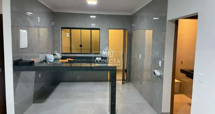 Linda casa no cidade jardim com 187 m² de área construída, 3 quartos sendo 2 suítes, área gourmet com churrasqueira