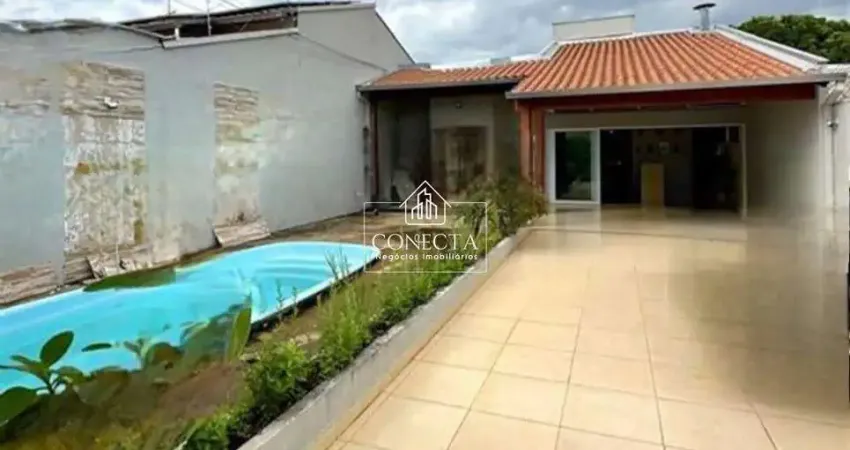 Casa à venda no pampulha, 200m² de área construída, 3 quartos sendo 01 suíte, área de lazer com piscina e churrasqueira