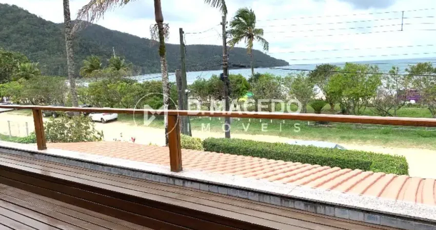 Casa para venda em Condominio Lagoinha de 363.00m² com 4 Quartos, 3 Suites e 1 Garagem