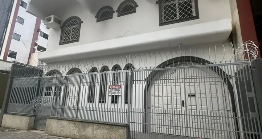 Casa comercial com 5 salas para alugar no Umarizal, Belém 