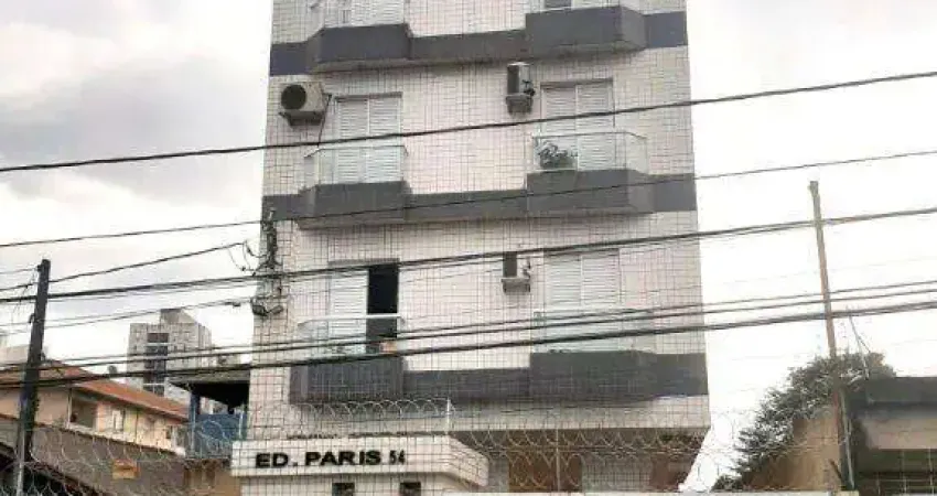 Apartamento em São Vicente, com dois dormitórios, um banheiro e um vaga