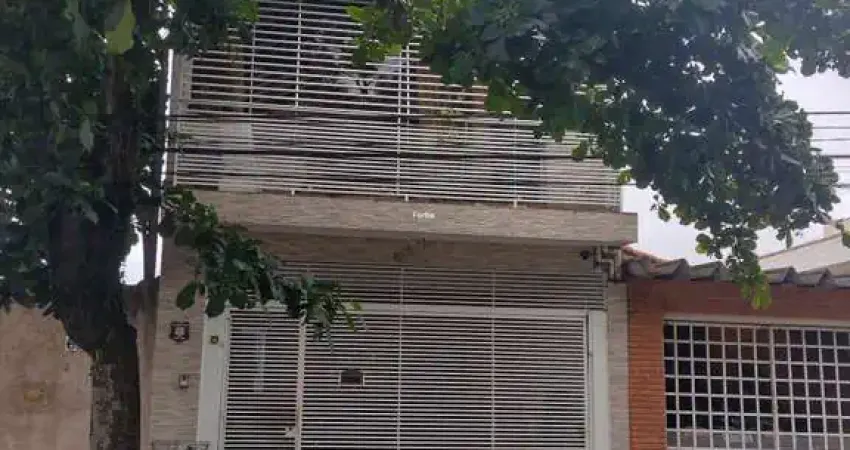 Casa com 4 quartos à venda na Avenida Coripheu de Azevedo Marques, Jardim Santa Terezinha, Taboão da Serra