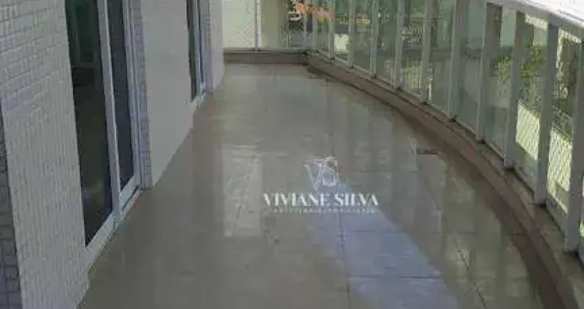 Apartamento com 3 dormitórios para alugar, 143 m² por R$ 5.500/mês - Vila Nova - Cabo Frio/RJ