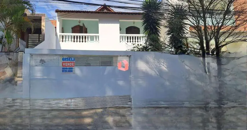 Pq espacial-sbc-sp>sobrado 4 dormitórios ( 2 suites ) sala 2 ambientes, cozinha e sala de jantar , area gourmet , garagem até 04 autos