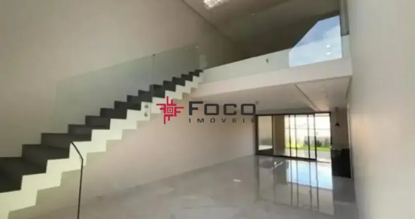 Casa / Residencial clube vivva / 04 Dormitórios / 04 suíte / 258m²AC / 250m²TE - Jacareí - SP