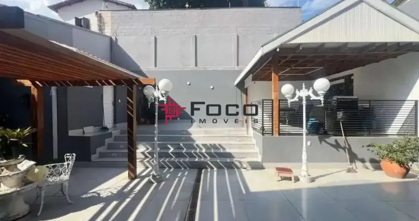 Sobrado - jardim apollo - 04 dormitórios (2 suítes) - 290m² de área construída - são josé dos campos/sp