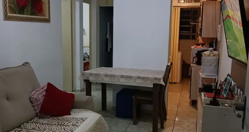 Apartamento TÉRREO,Condomínio Recanto dos Pinheiros